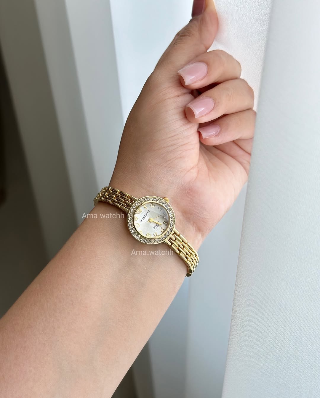 طلایی صفحه سفید